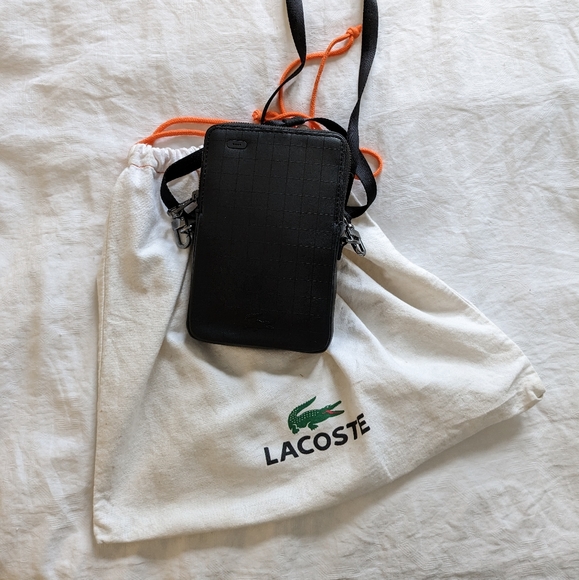 Lacoste Infini-T Integrated Inductive Charger Smartphone Wallet - Picture 8 of 9